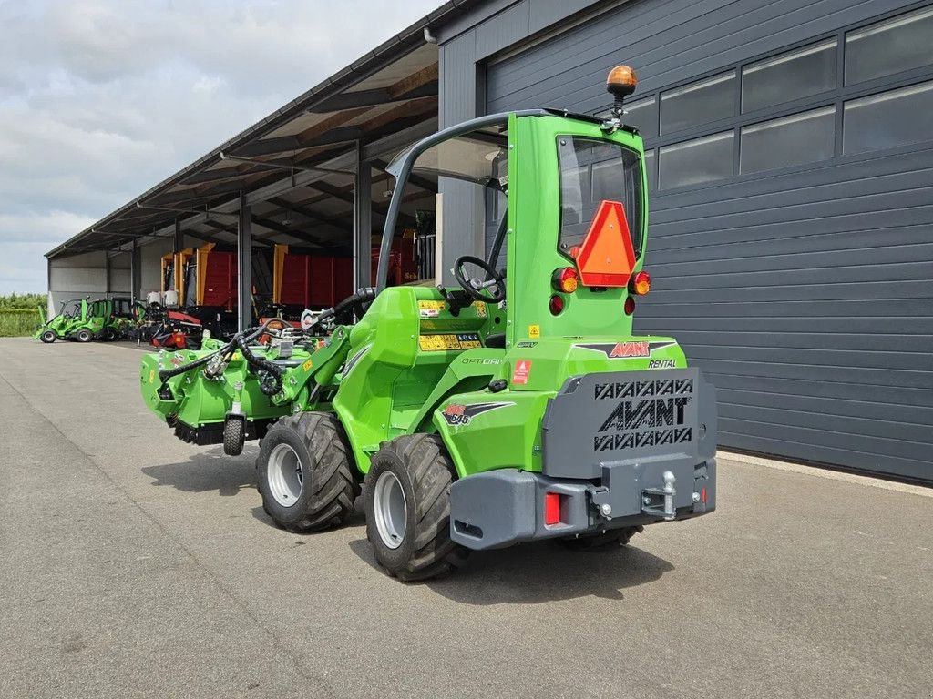 Kompaktlader des Typs Avant 645i Rental mini-shovel, Gebrauchtmaschine in BENNEKOM (Bild 7)