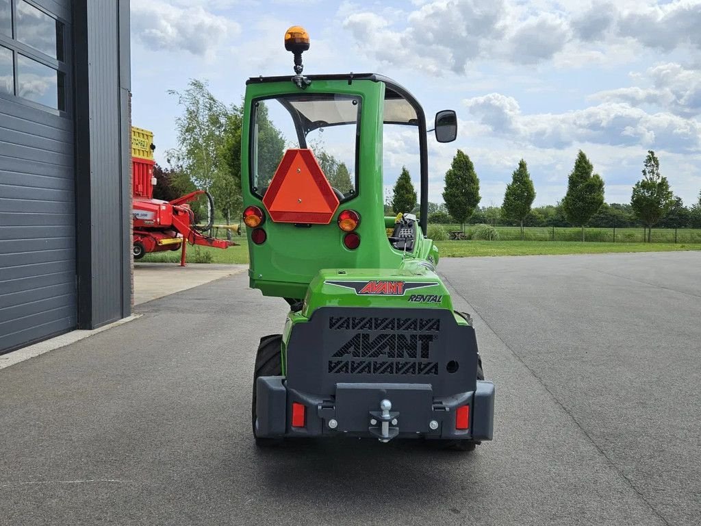 Kompaktlader of the type Avant 645i Rental mini-shovel, Gebrauchtmaschine in BENNEKOM (Picture 5)