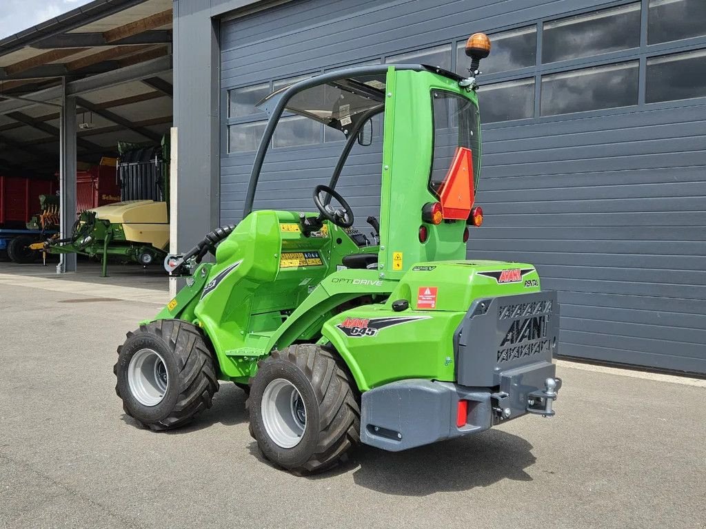 Kompaktlader of the type Avant 645i Rental mini-shovel, Gebrauchtmaschine in BENNEKOM (Picture 8)