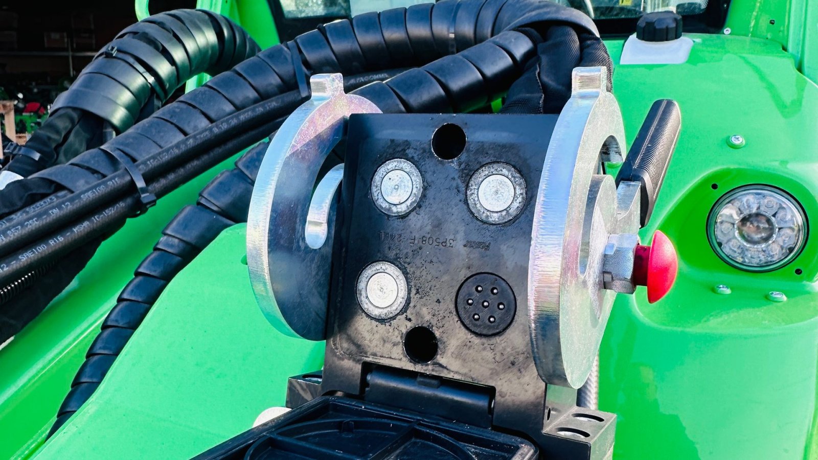 Kompaktlader of the type Avant 650i Avant 650i, Gebrauchtmaschine in Roskilde (Picture 19)