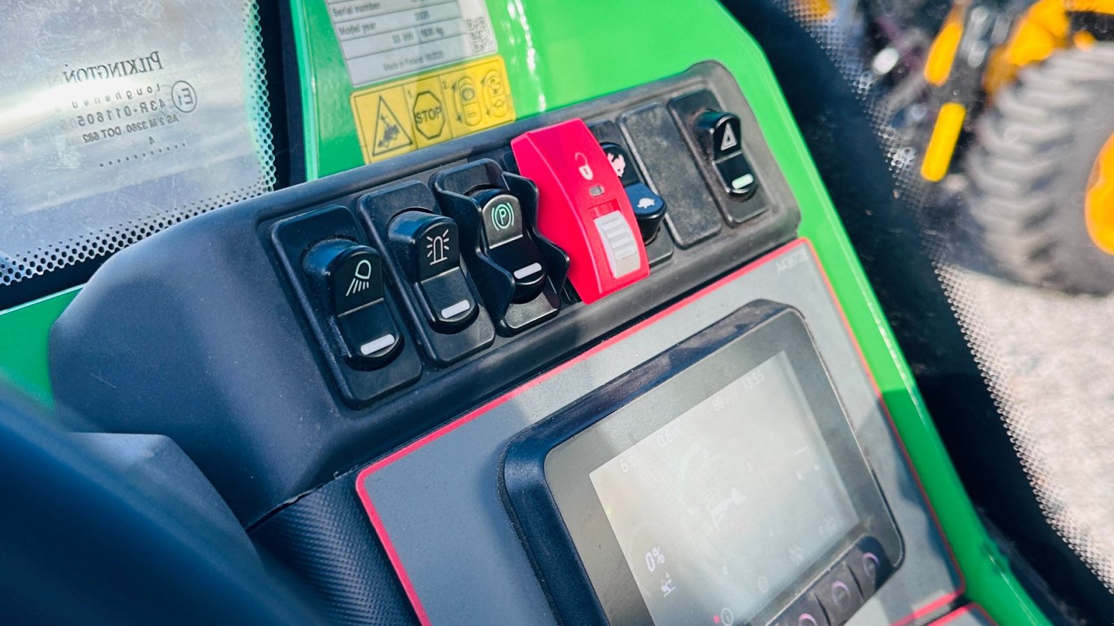 Kompaktlader of the type Avant 650i Avant 650i, Gebrauchtmaschine in Roskilde (Picture 15)