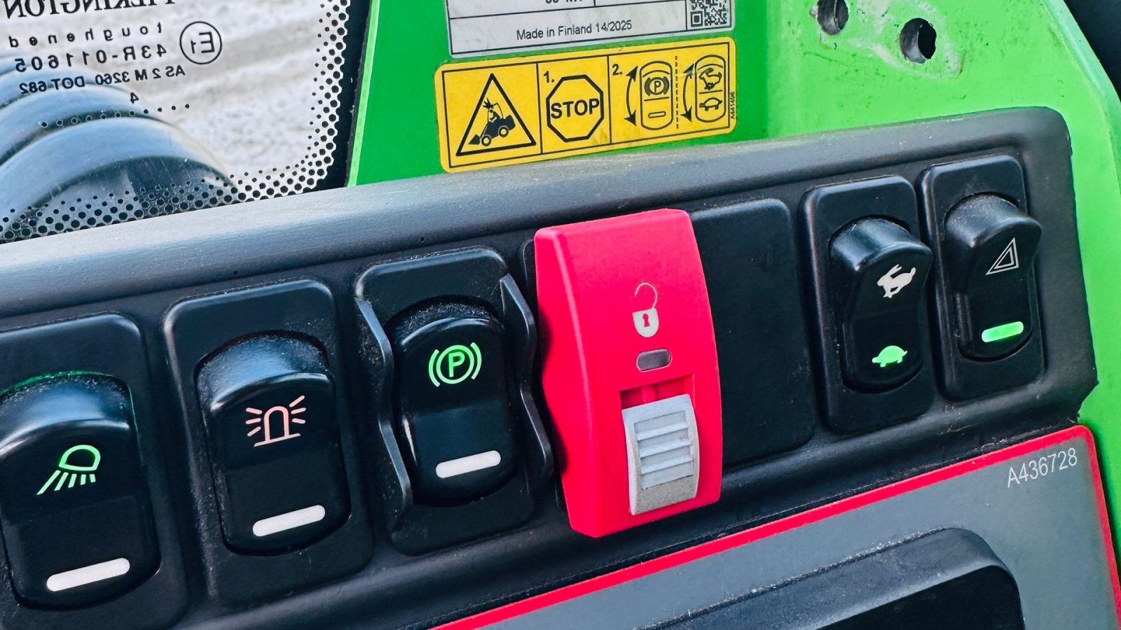 Kompaktlader of the type Avant 650i Avant 650i, Gebrauchtmaschine in Roskilde (Picture 15)