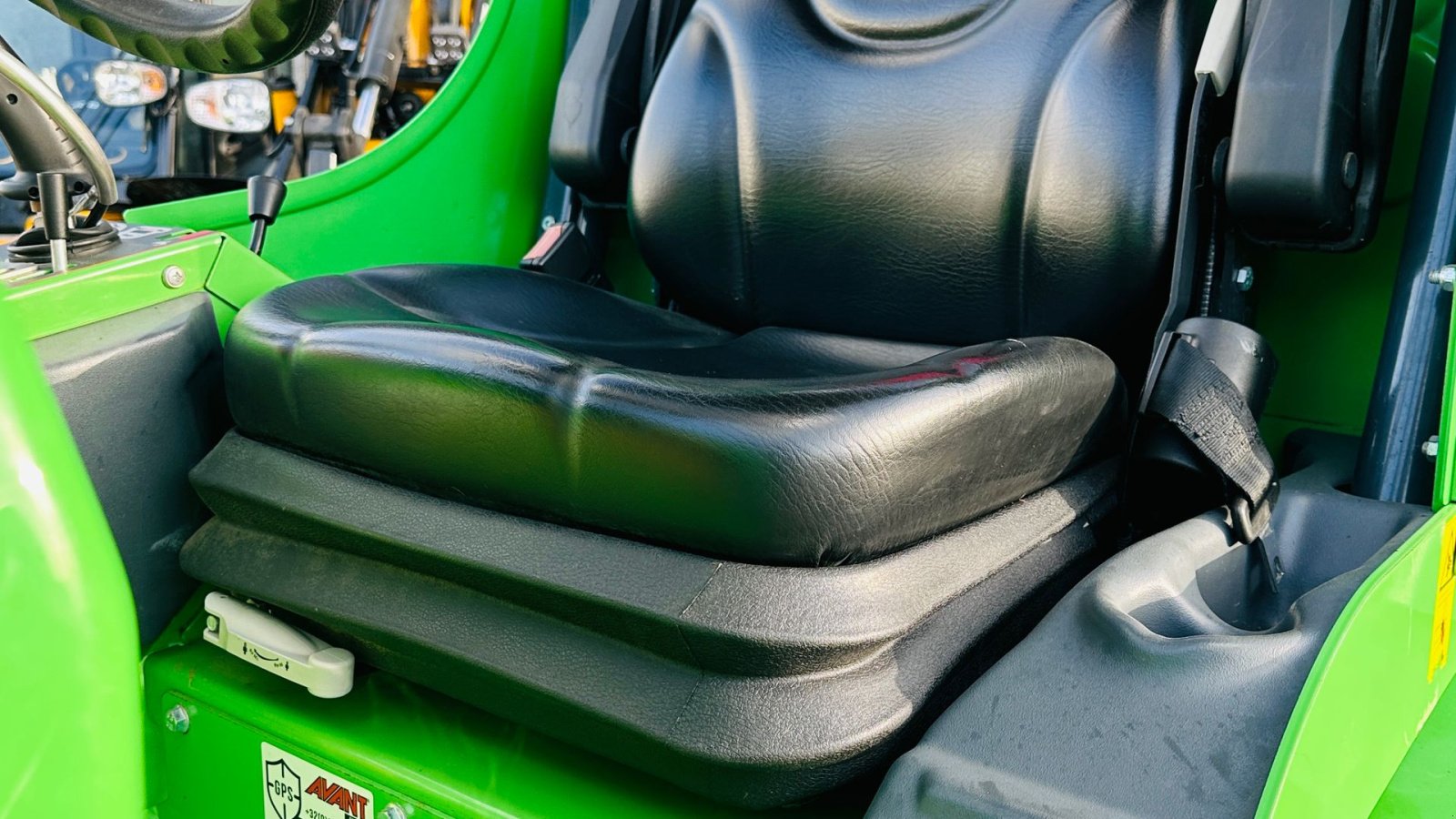 Kompaktlader of the type Avant 735 Avant 735, Gebrauchtmaschine in Roskilde (Picture 14)