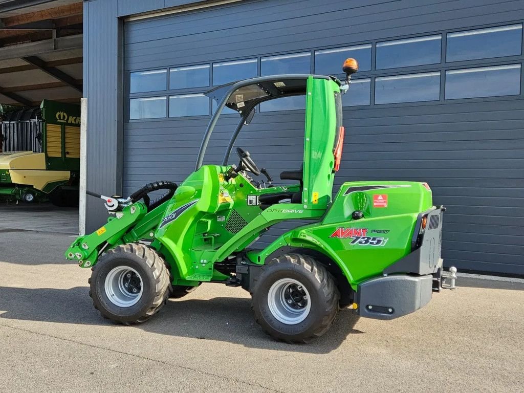 Kompaktlader of the type Avant 735i Rental mini-shovel, Gebrauchtmaschine in BENNEKOM (Picture 8)