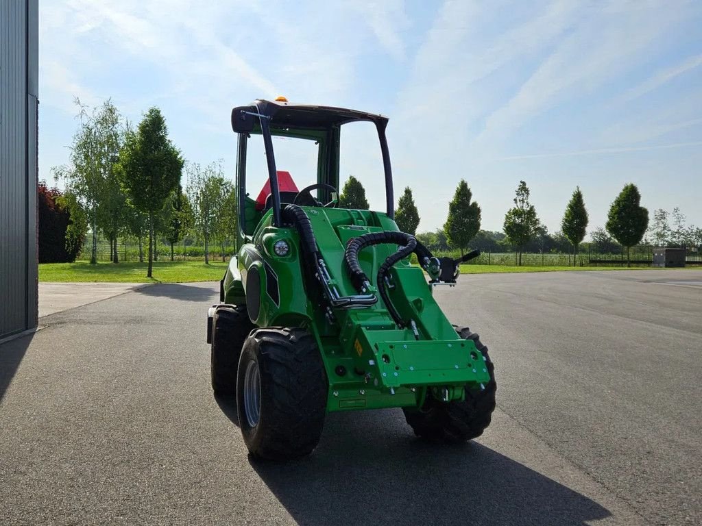 Kompaktlader of the type Avant 735i Rental mini-shovel, Gebrauchtmaschine in BENNEKOM (Picture 11)