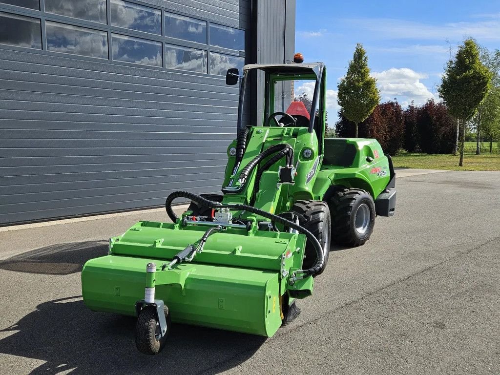 Kompaktlader of the type Avant 735i Rental mini-shovel, Gebrauchtmaschine in BENNEKOM (Picture 10)