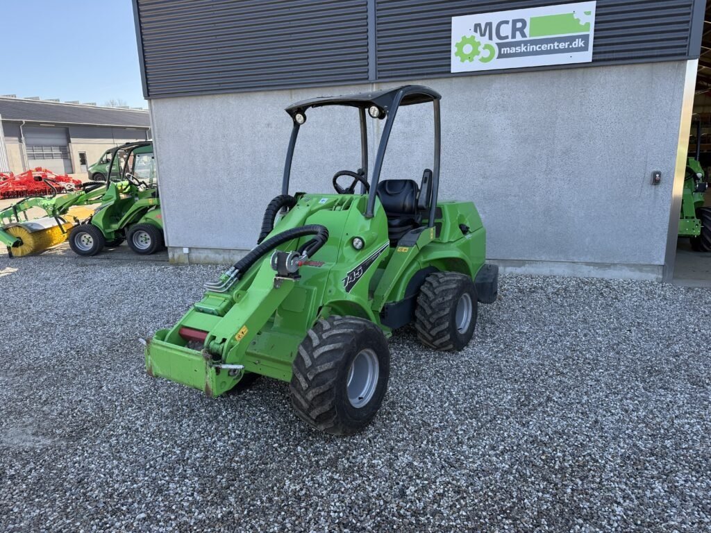 Kompaktlader от тип Avant 745, Gebrauchtmaschine в Roskilde (Снимка 1)