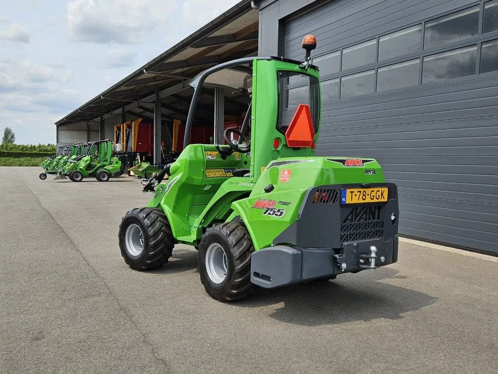 Kompaktlader of the type Avant 755i Rental mini-shovel, Gebrauchtmaschine in BENNEKOM (Picture 7)