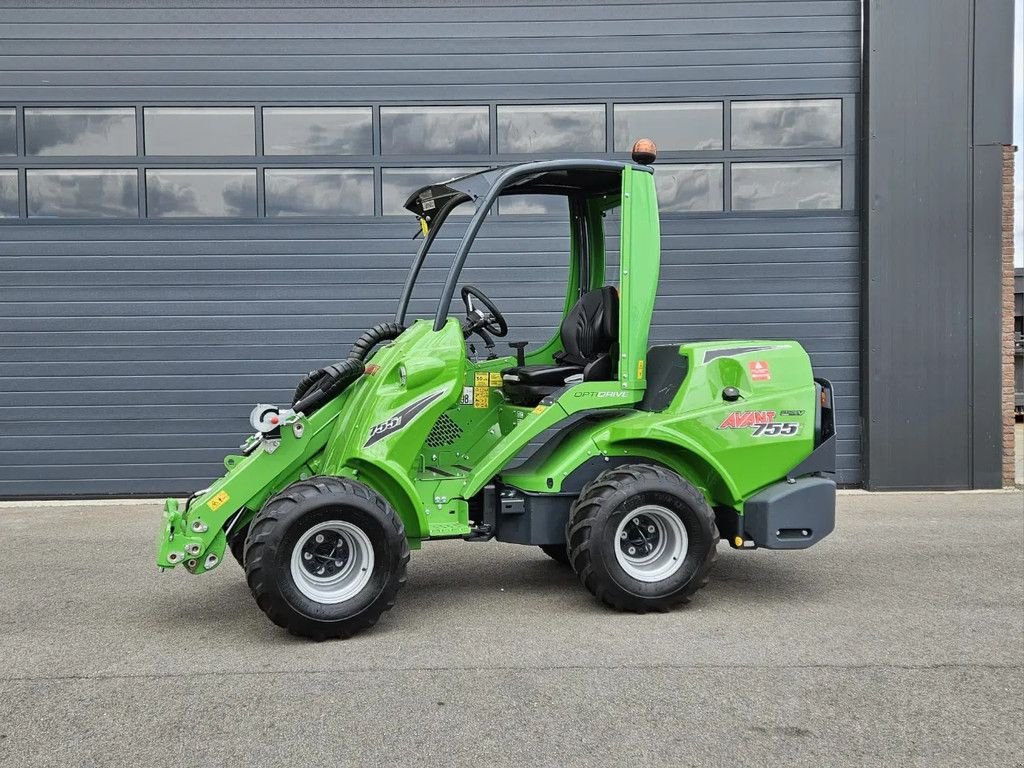 Kompaktlader of the type Avant 755i Rental mini-shovel, Gebrauchtmaschine in BENNEKOM (Picture 9)