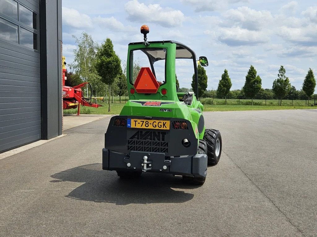 Kompaktlader of the type Avant 755i Rental mini-shovel, Gebrauchtmaschine in BENNEKOM (Picture 5)