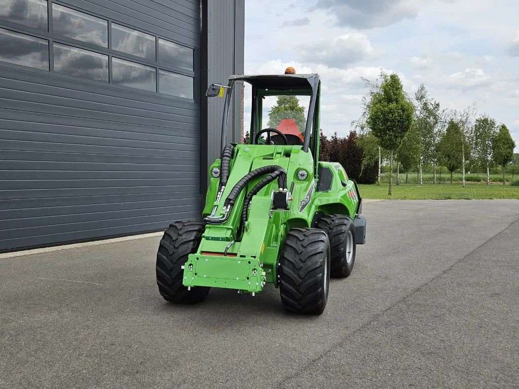 Kompaktlader of the type Avant 755i Rental mini-shovel, Gebrauchtmaschine in BENNEKOM (Picture 11)