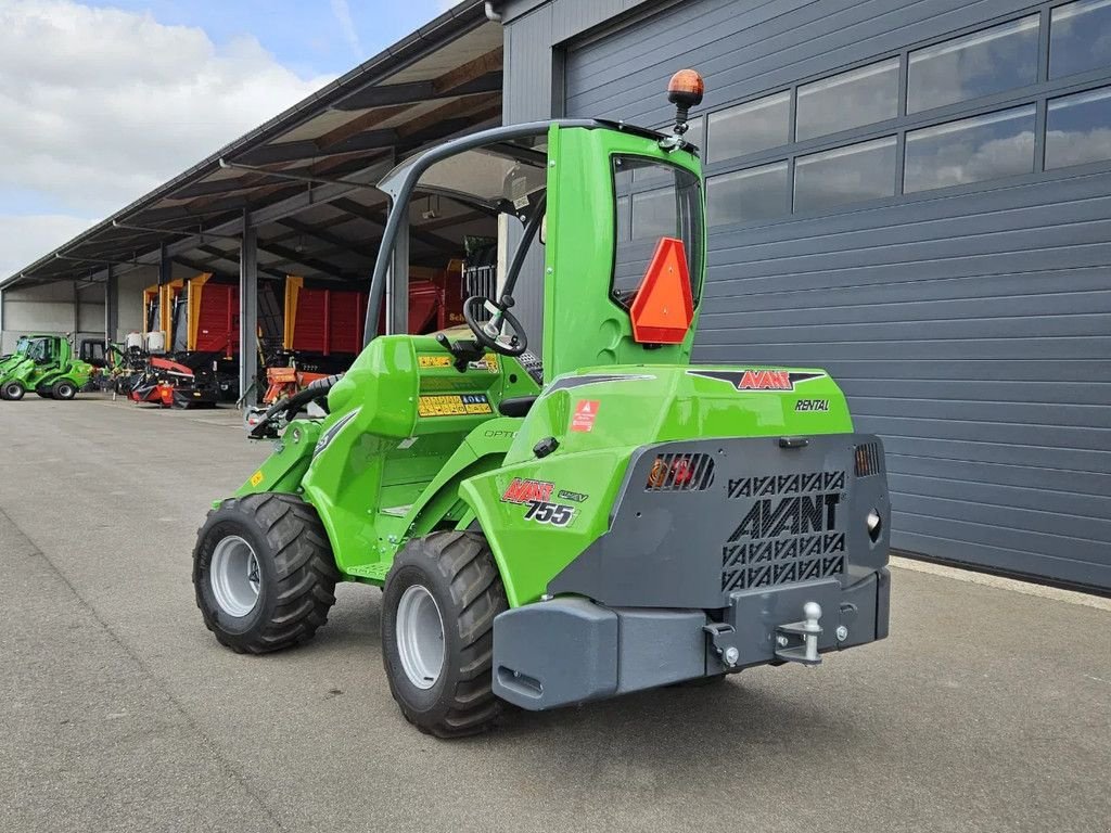 Kompaktlader des Typs Avant 755i Rental mini-shovel, Gebrauchtmaschine in BENNEKOM (Bild 8)