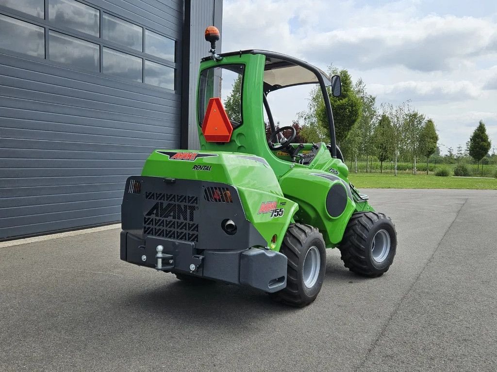 Kompaktlader des Typs Avant 755i Rental mini-shovel, Gebrauchtmaschine in BENNEKOM (Bild 5)
