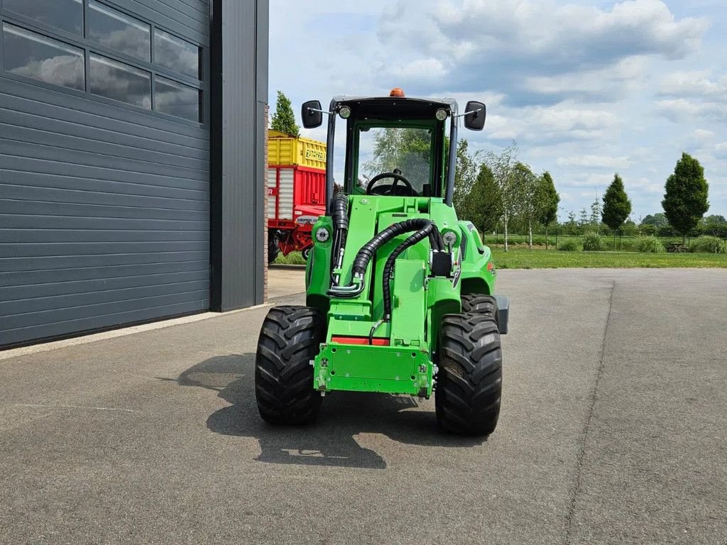 Kompaktlader of the type Avant 755i TDL+ mini-shovel, Gebrauchtmaschine in BENNEKOM (Picture 11)