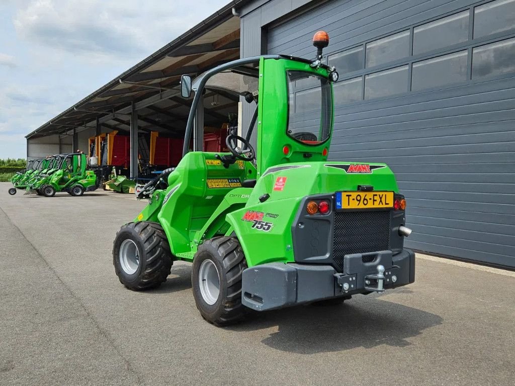 Kompaktlader of the type Avant 755i TDL+ mini-shovel, Gebrauchtmaschine in BENNEKOM (Picture 7)