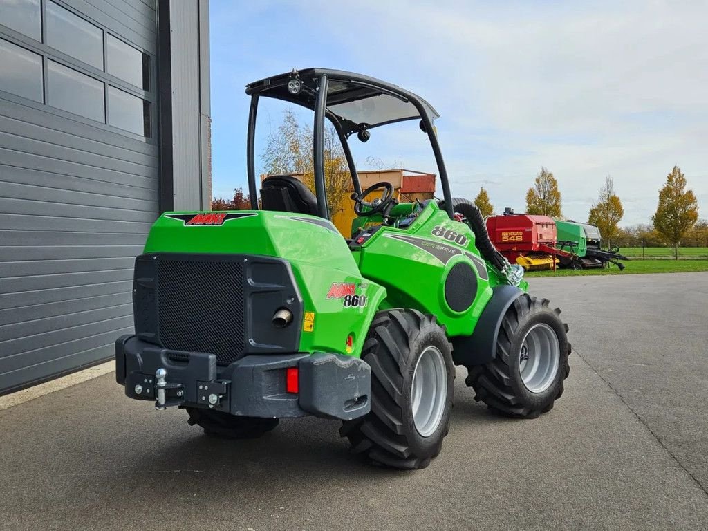 Kompaktlader of the type Avant 860i TDL mini-shovel, Gebrauchtmaschine in BENNEKOM (Picture 4)