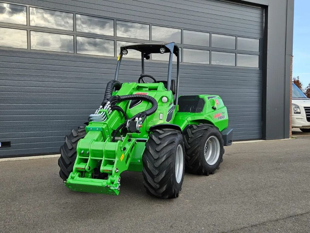 Kompaktlader of the type Avant 860i TDL mini-shovel, Gebrauchtmaschine in BENNEKOM (Picture 8)