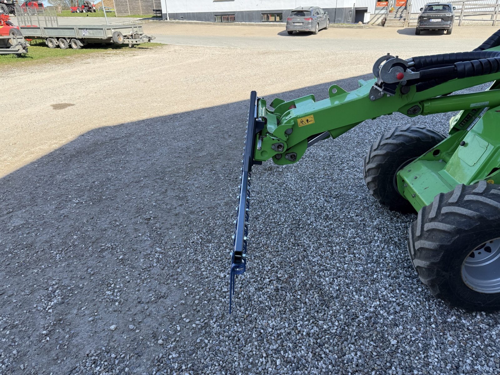 Kompaktlader of the type Avant Gårdspladsrive, Gebrauchtmaschine in Roskilde (Picture 4)