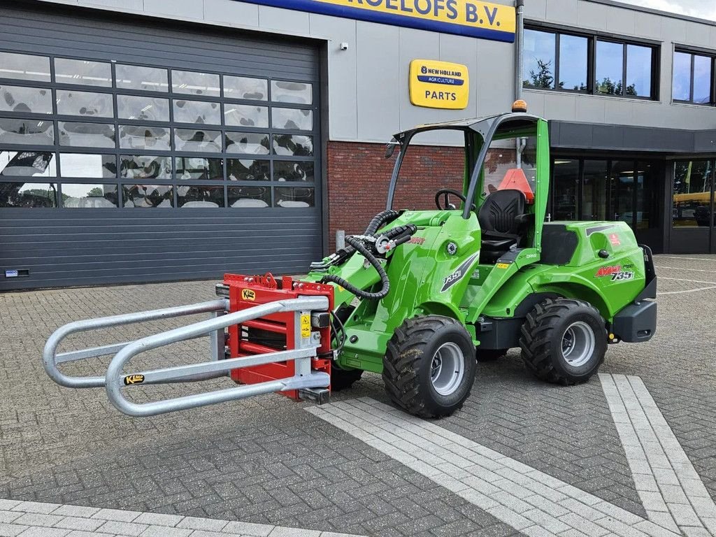 Kompaktlader of the type Avant Mini-shovel 735i Rental met Kemp balenklem, Gebrauchtmaschine in BENNEKOM (Picture 11)