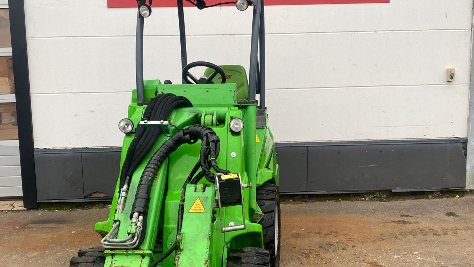 Kompaktlader типа Avant R28, Gebrauchtmaschine в Dronninglund (Фотография 2)