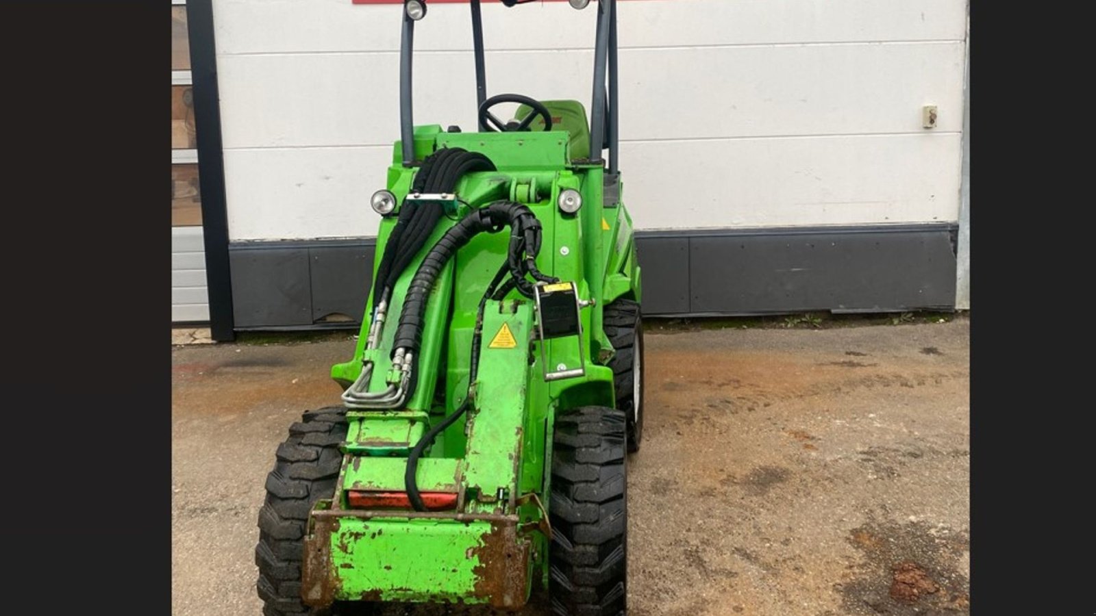 Kompaktlader типа Avant R28, Gebrauchtmaschine в Dronninglund (Фотография 4)