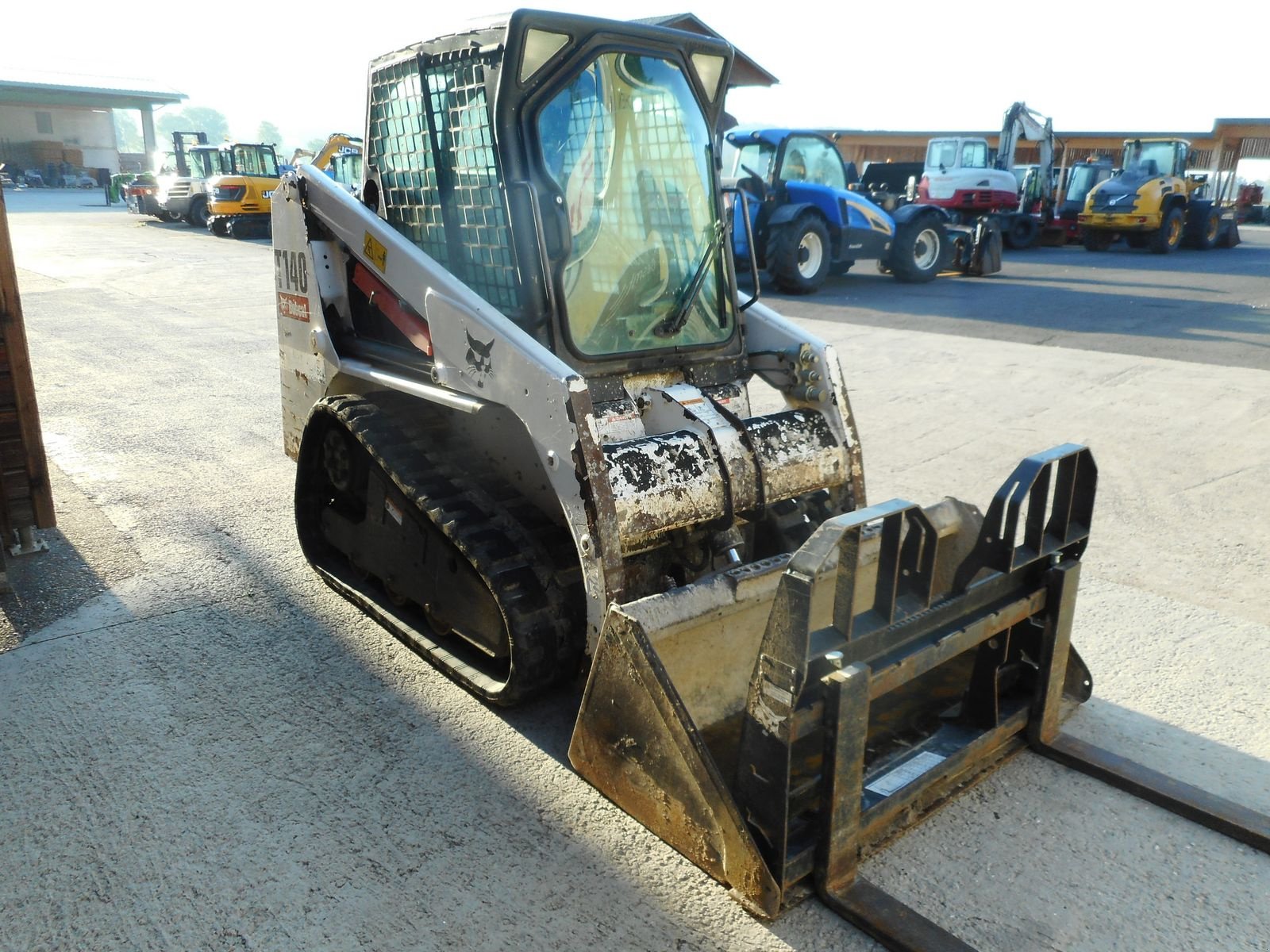 Kompaktlader типа Bobcat T140 HighFlow mit Vollkabine + Schaufel + Gabel, Gebrauchtmaschine в St. Nikolai ob Draßling (Фотография 5)