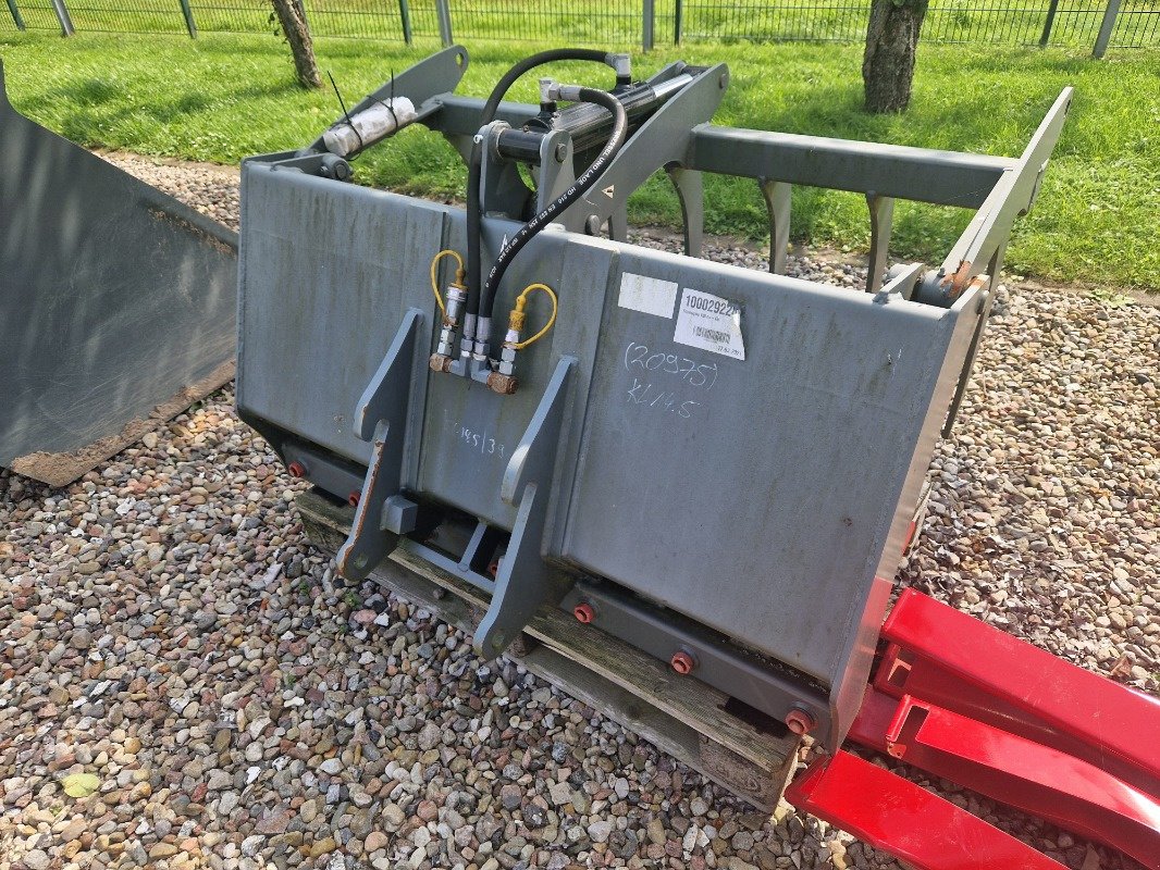 Kompaktlader of the type Bressel & Lade Vielzweckgabel mit Greifer / Greifschaufel, Gebrauchtmaschine in Neubrandenburg (Picture 2)