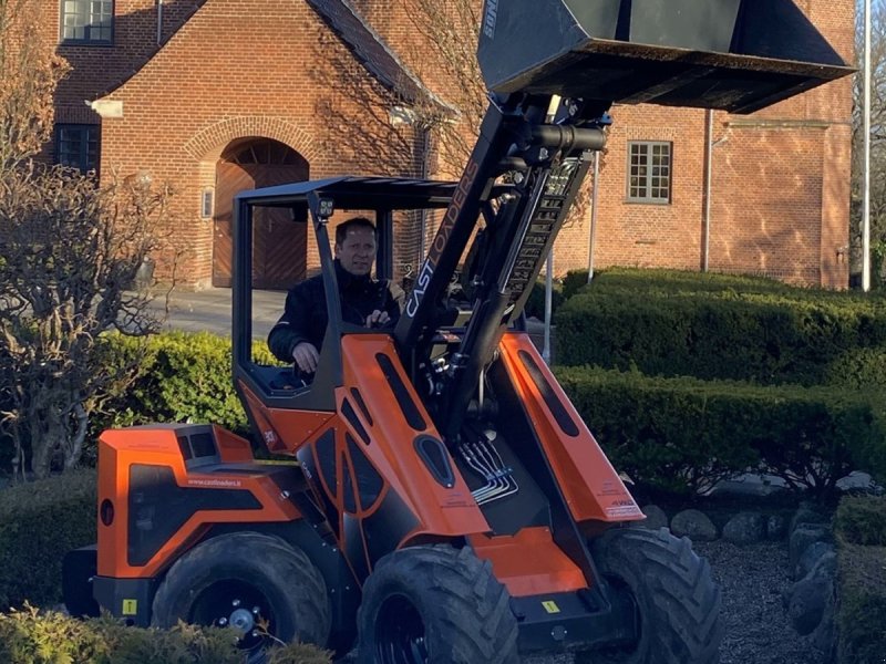 Kompaktlader za tip Cast Group 30T, Gebrauchtmaschine u Ringe (Slika 1)