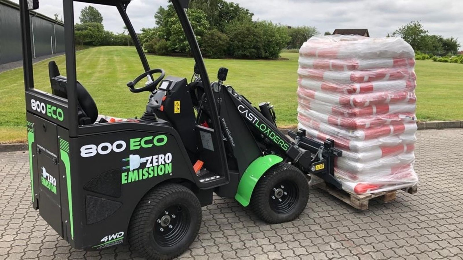 Kompaktlader типа Cast Group 800Eco, Gebrauchtmaschine в Ringe (Фотография 2)