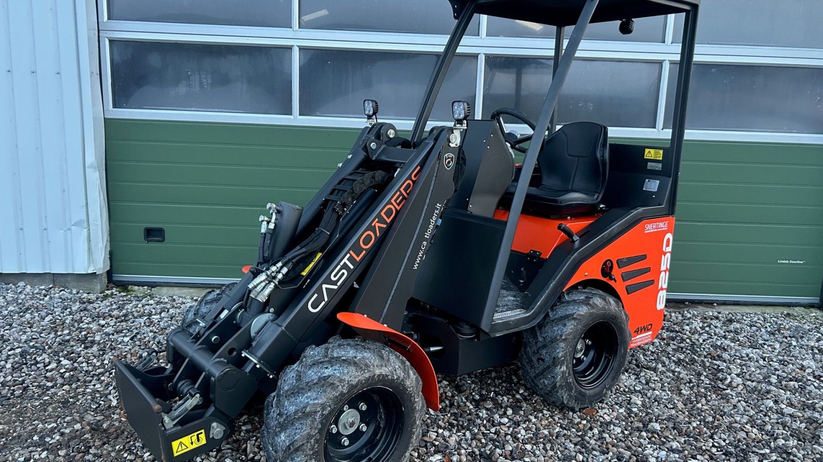 Kompaktlader του τύπου Cast Group 825 D, Gebrauchtmaschine σε Arden (Φωτογραφία 1)