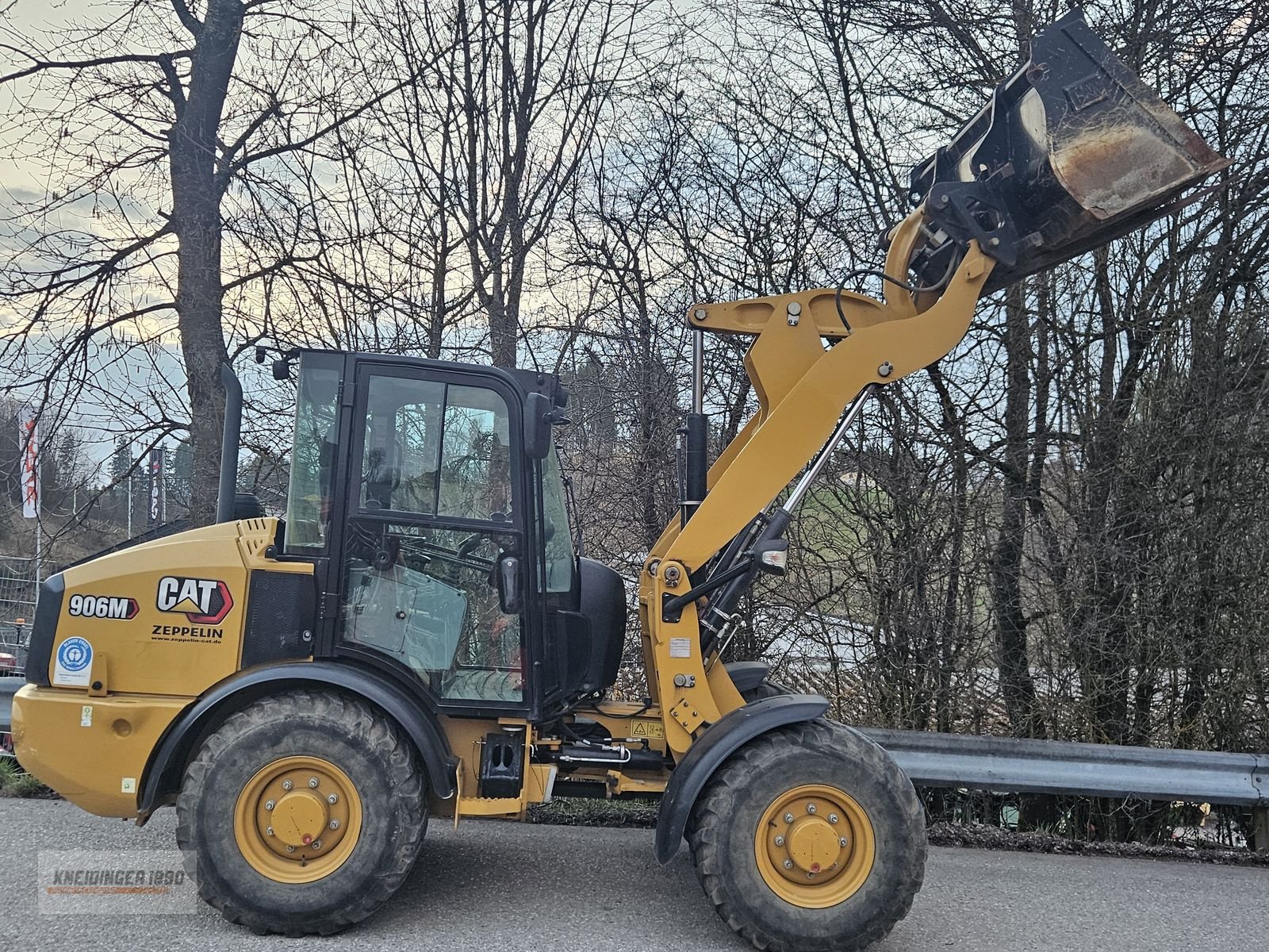 Kompaktlader от тип CAT 906 M, Gebrauchtmaschine в Altenfelden (Снимка 6)
