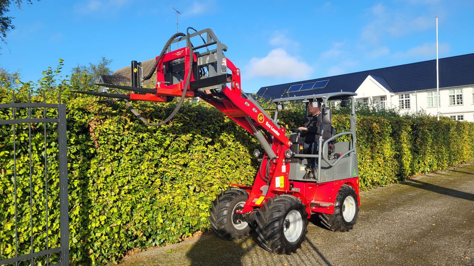 Kompaktlader typu Eco 1000E, Gebrauchtmaschine v Sabro (Obrázok 2)