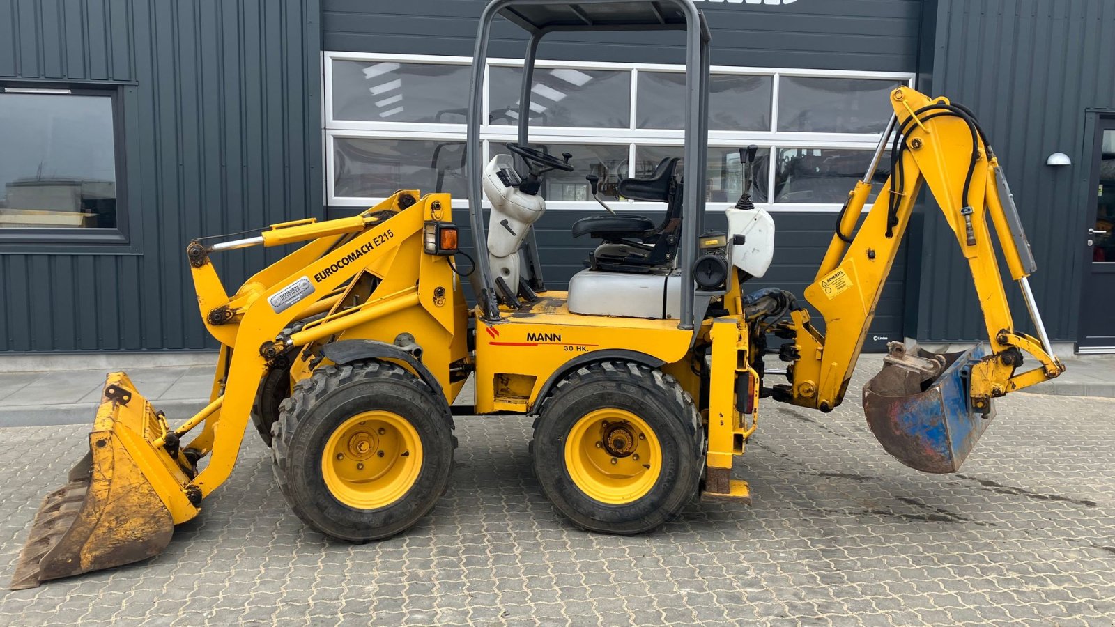 Kompaktlader za tip Eurocomach E215 Eurocomach E215 Mini rendegraver, Gebrauchtmaschine u Horsens (Slika 2)