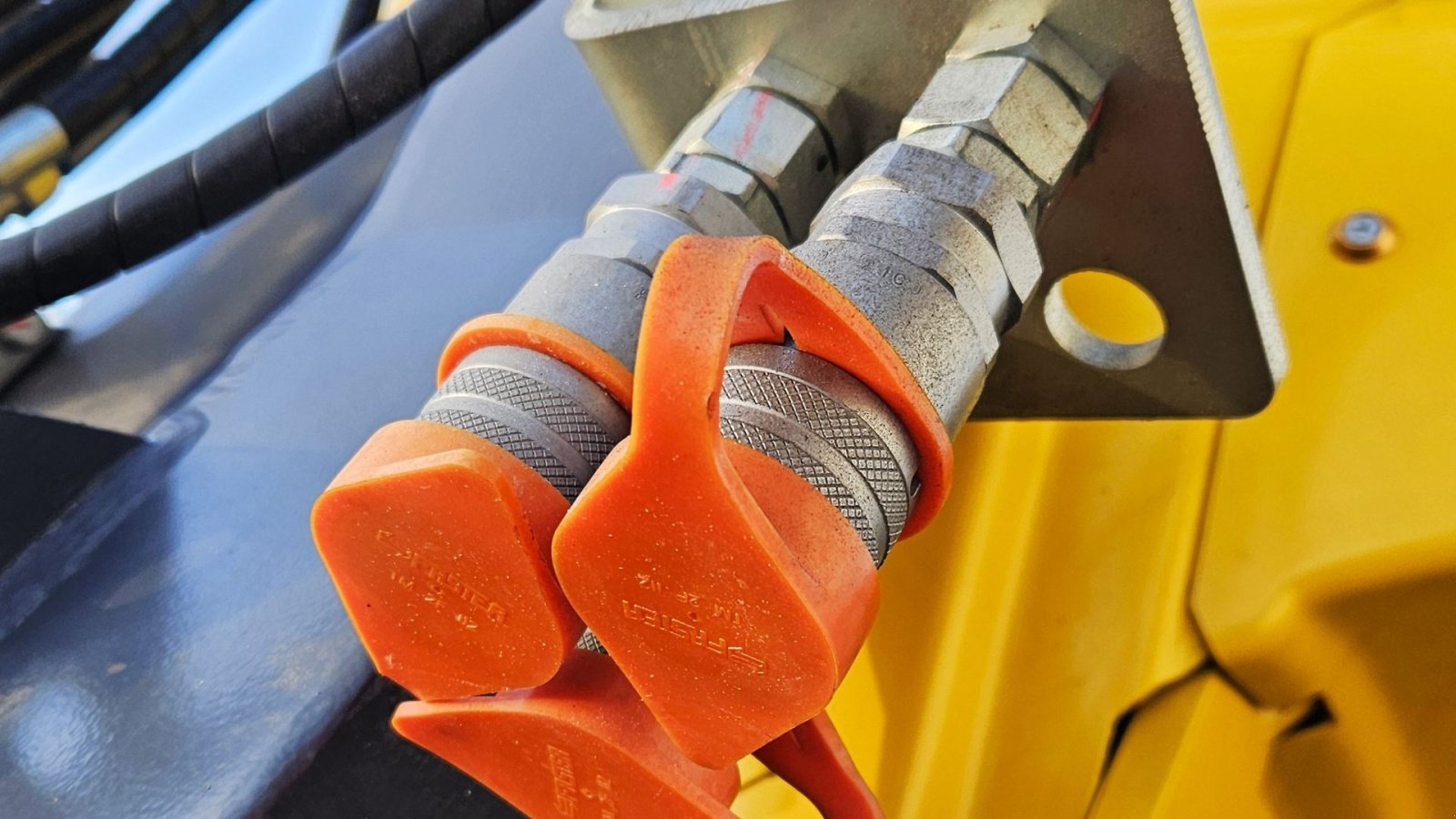 Kompaktlader of the type Eurotrac T11 / fabriksny / teleskoparm / Kubota motor, Gebrauchtmaschine in Arden (Picture 13)