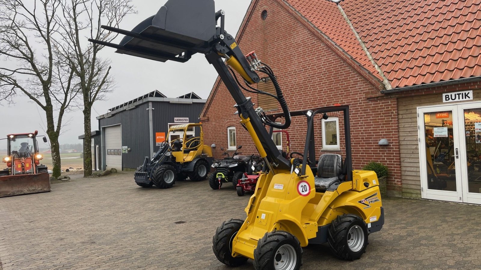 Kompaktlader tipa Eurotrac T11, Gebrauchtmaschine u Gedved (Slika 9)