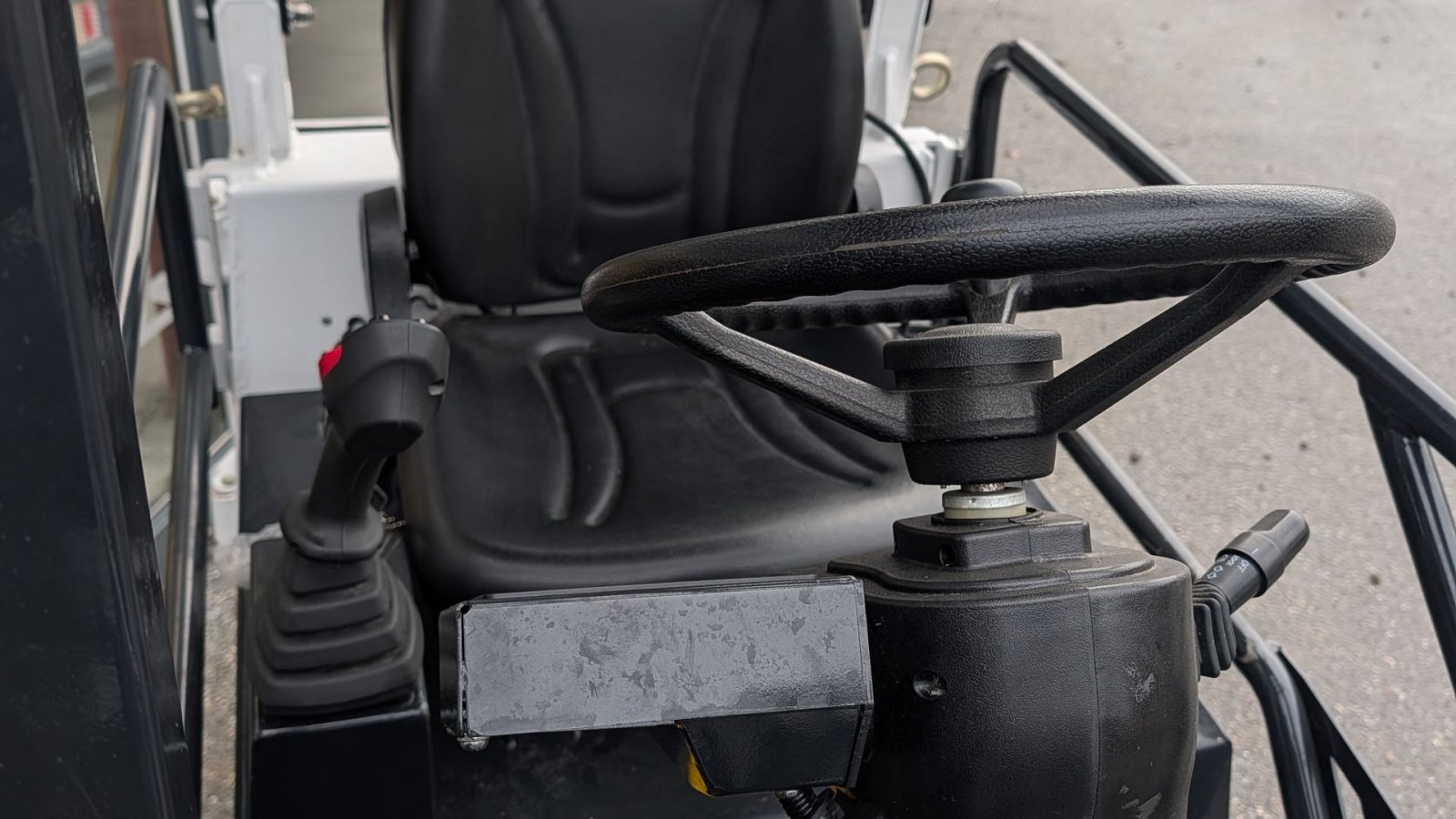 Kompaktlader typu Eurotrac W11-E DEMO, Gebrauchtmaschine w Rødekro (Zdjęcie 13)