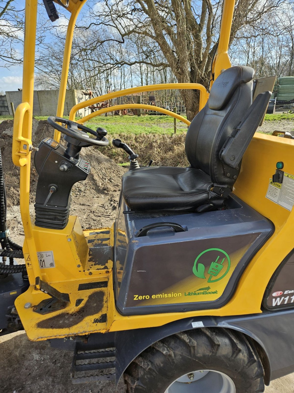 Kompaktlader типа Eurotrac W11-E, Gebrauchtmaschine в Hoogland (Фотография 7)