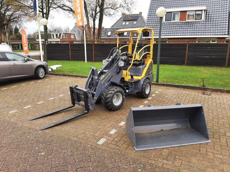 Kompaktlader van het type Eurotrac W11-M, Gebrauchtmaschine in Hardegarijp (Foto 1)