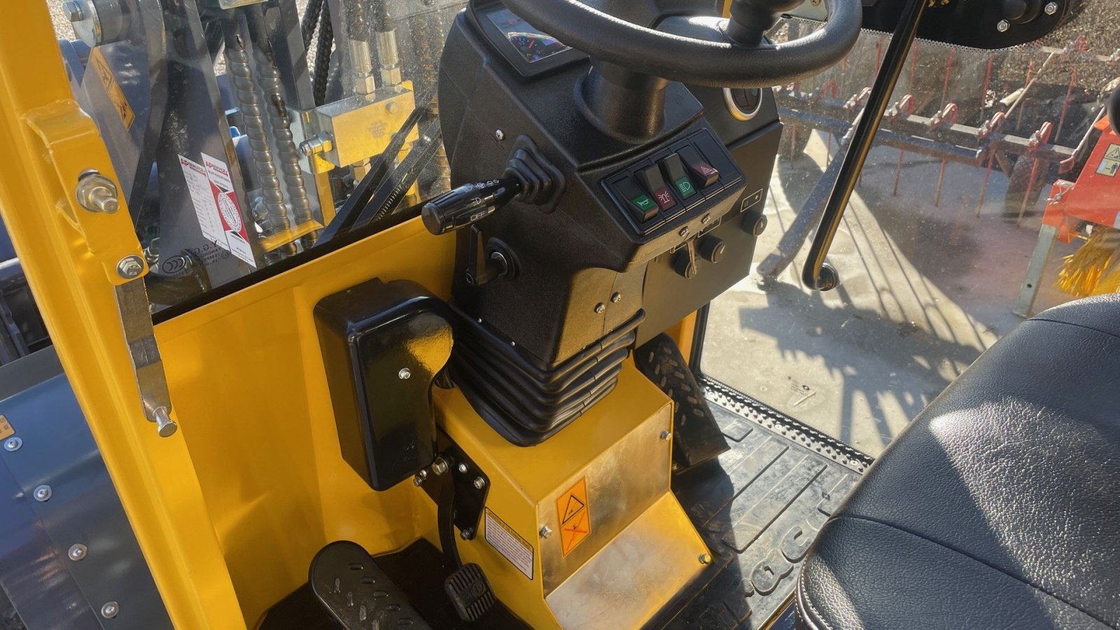 Kompaktlader Türe ait Eurotrac W11 med førerhus, Gebrauchtmaschine içinde Gedved (resim 10)