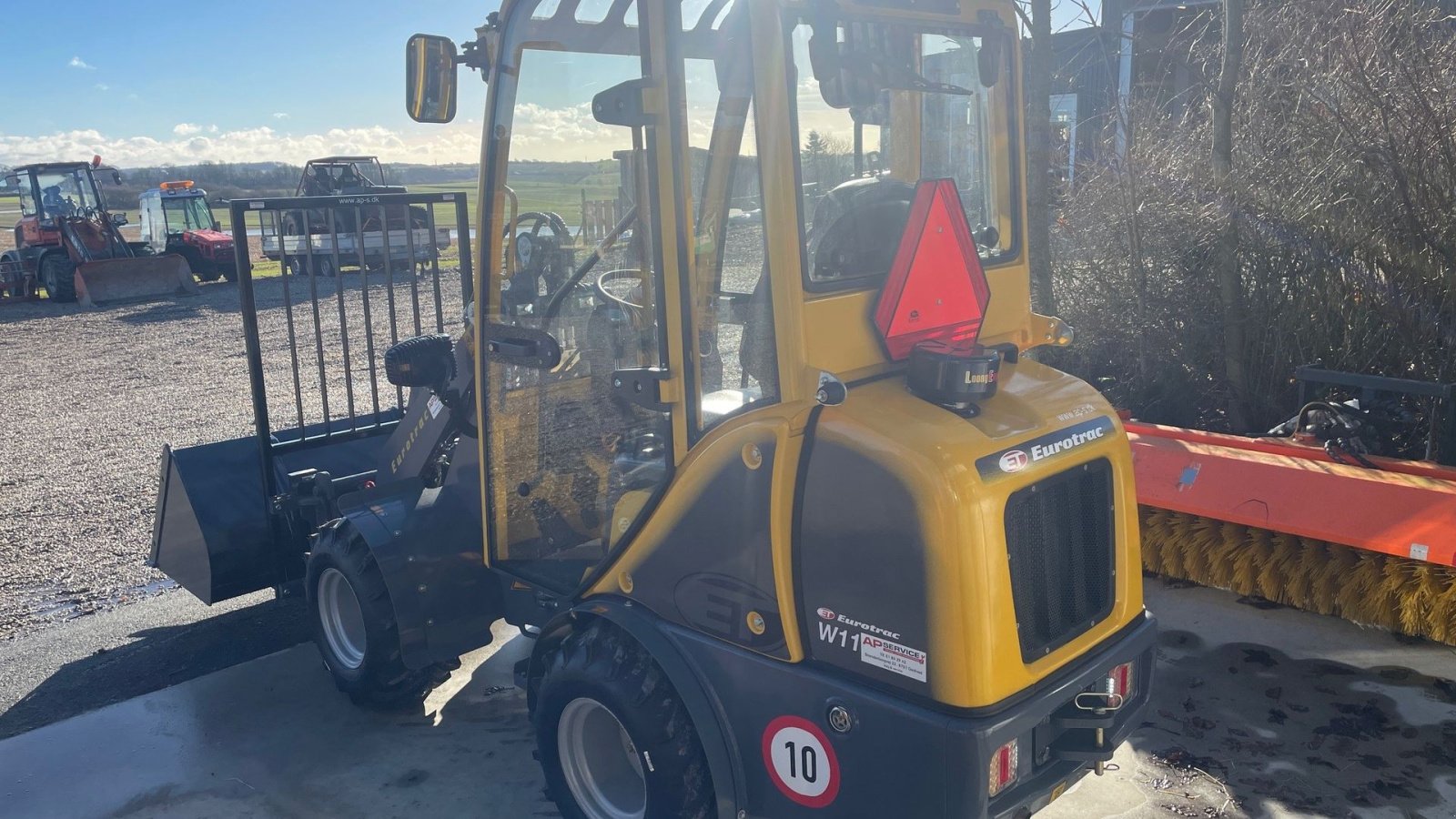 Kompaktlader Türe ait Eurotrac W11 med førerhus, Gebrauchtmaschine içinde Gedved (resim 3)