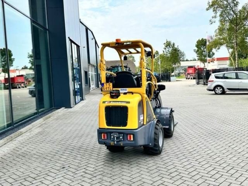 Kompaktlader of the type Eurotrac W11 Minishovel NEW!, Neumaschine in Marknesse (Picture 5)