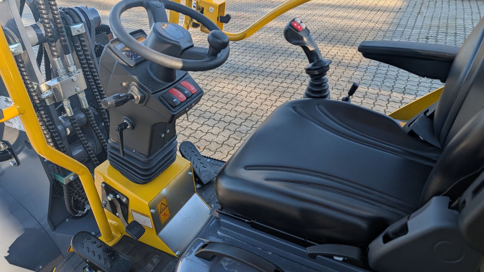 Kompaktlader of the type Eurotrac W11, Gebrauchtmaschine in Rødekro (Picture 10)