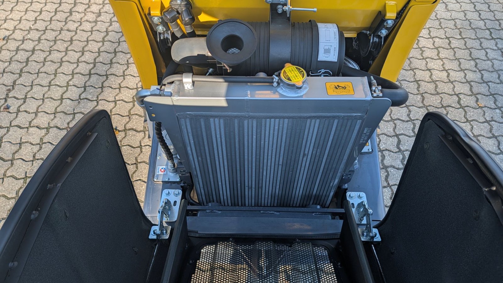 Kompaktlader of the type Eurotrac W11, Gebrauchtmaschine in Rødekro (Picture 14)