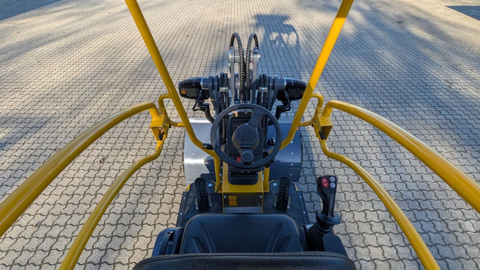 Kompaktlader of the type Eurotrac W11, Gebrauchtmaschine in Rødekro (Picture 11)