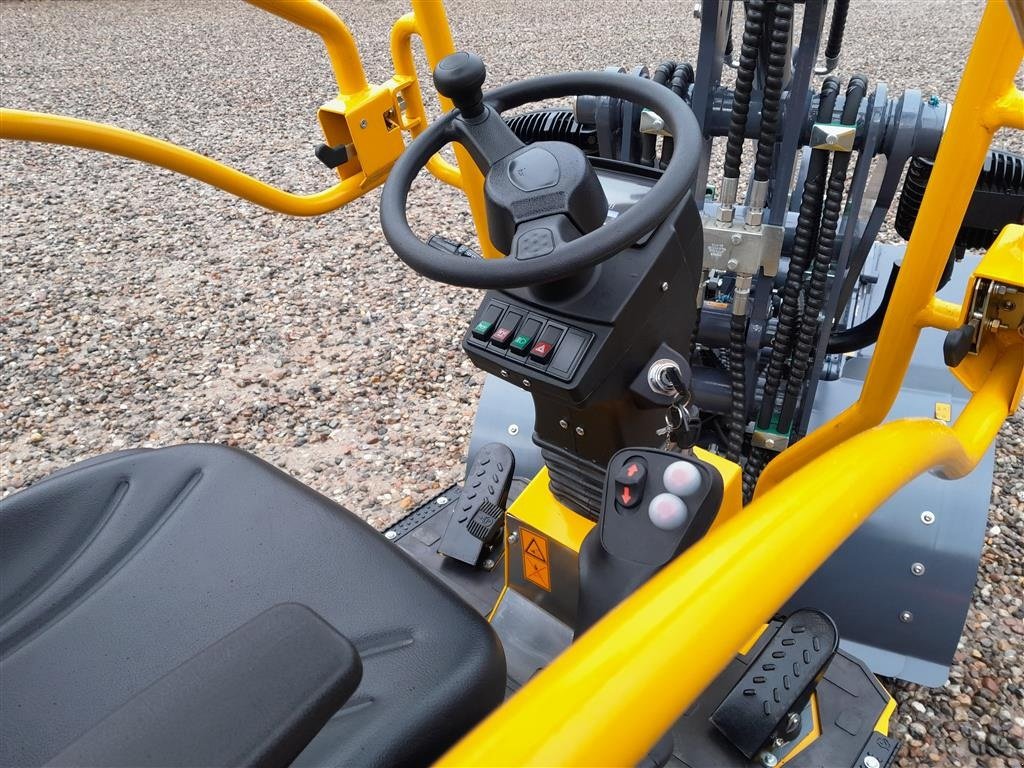 Kompaktlader of the type Eurotrac W11, Gebrauchtmaschine in Rødekro (Picture 9)