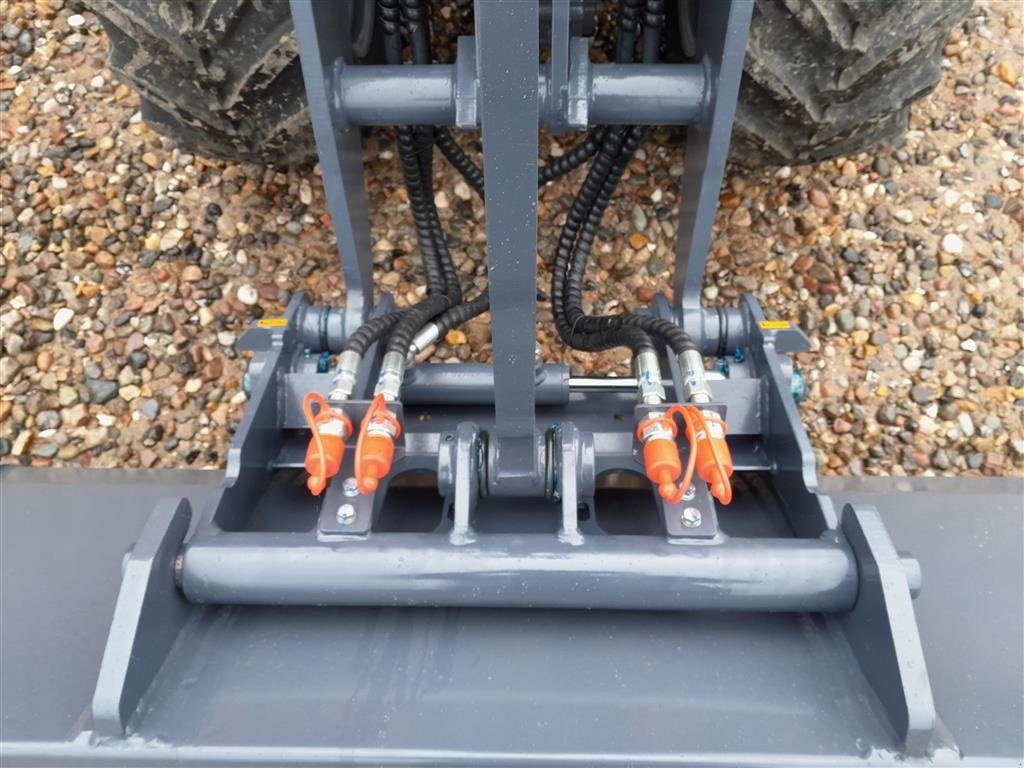 Kompaktlader of the type Eurotrac W11, Gebrauchtmaschine in Rødekro (Picture 3)