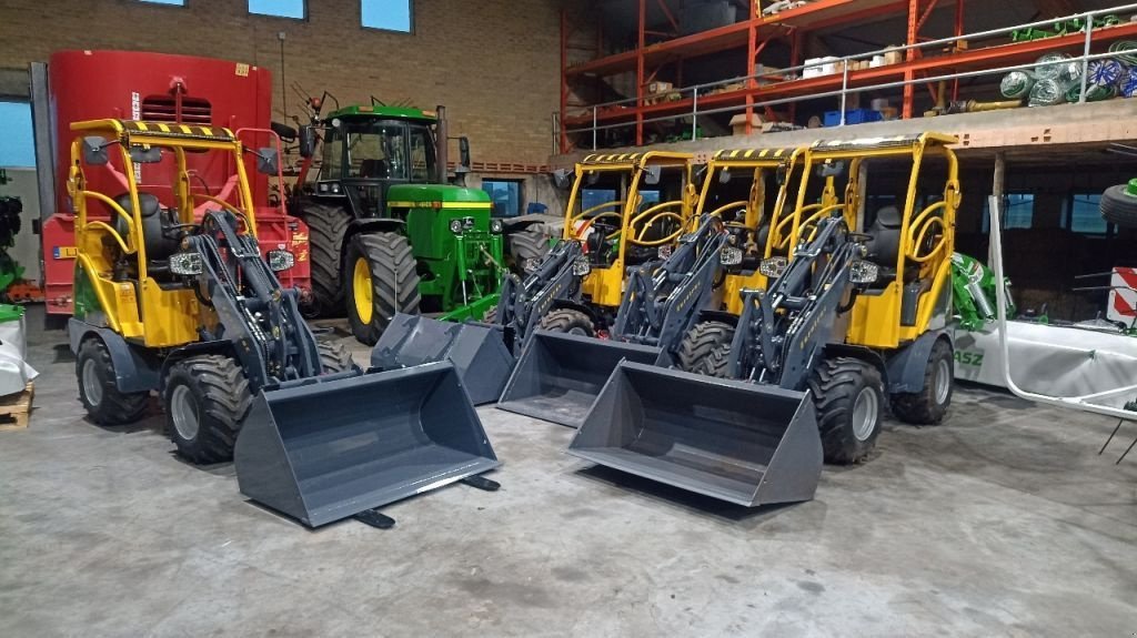 Kompaktlader des Typs Eurotrac W11, Neumaschine in Vriezenveen (Bild 10)