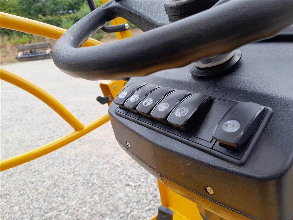 Kompaktlader typu Eurotrac W12 F XL, Gebrauchtmaschine v Rødekro (Obrázek 12)