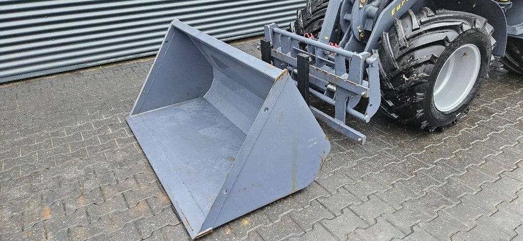 Kompaktlader типа Eurotrac W12 IF DEMO speciale aanbieding!!, Gebrauchtmaschine в Scharsterbrug (Фотография 4)