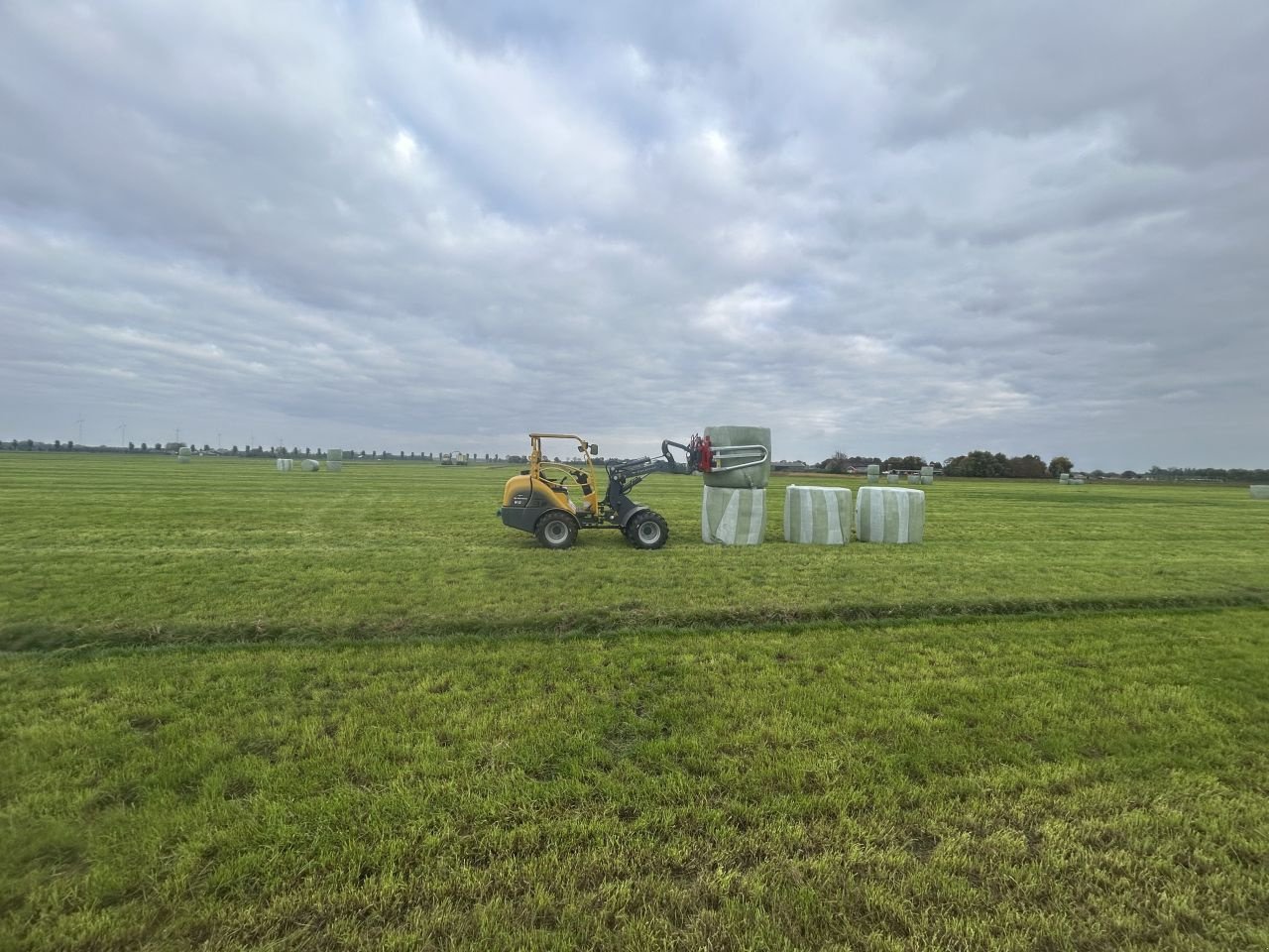 Kompaktlader tip Eurotrac W12 MS, Gebrauchtmaschine in Haaften (Poză 4)